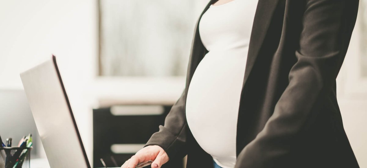 Gestantes podem voltar ao trabalho presencial se vacinadas
